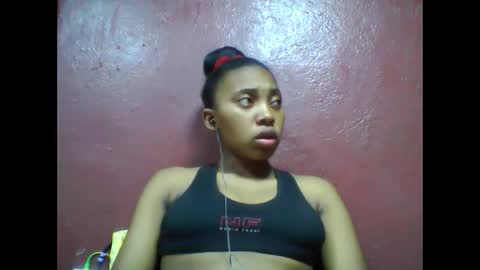 Snapshot of tahiriniah chatting on March 10, 2025, 12:37 pm tahiriniah online show from March 10, 2025, 12:37 pm