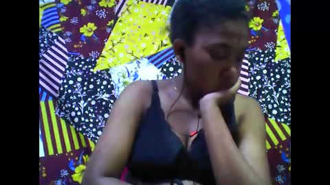 Snapshot of tahiriniah chatting on November 13, 2025, 4:50 pm tahiriniah online show from November 13, 2025, 4:50 pm