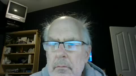 Snapshot of tahoebob1 chatting on February 6, 2025, 1:16 am Tahoe Bob online show from February 6, 2025, 1:16 am