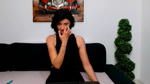 Taissa1 online show from September 29, 2025, 9:30 pm