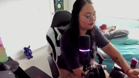  kalagr online show from November 14, 2025, 5:33 pm