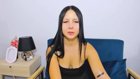 Snapshot of taliasensitive chatting on October 21, 2025, 8:37 am taliasensitive online show from October 21, 2025, 8:37 am