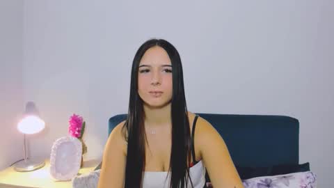 Snapshot of taliasensitive chatting on November 19, 2025, 5:57 pm taliasensitive online show from November 19, 2025, 5:57 pm