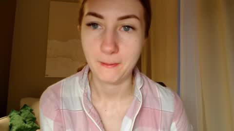  Kira  online show from January 3, 2025, 6:11 am