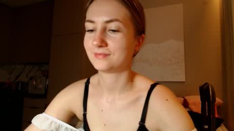  Kira  online show from January 14, 2025, 12:14 pm