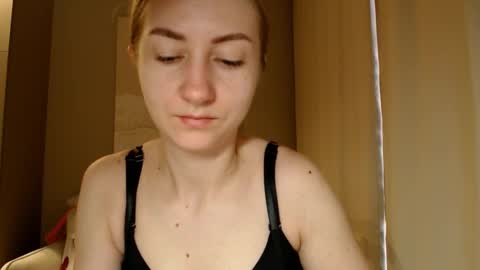  Kira  online show from February 13, 2025, 6:09 am