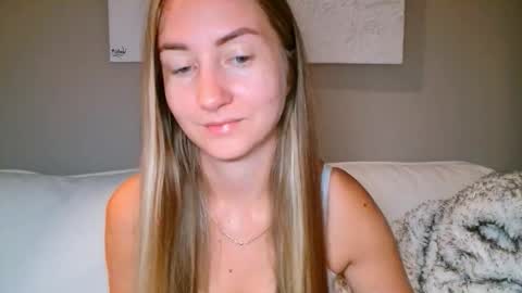  Kira  online show from October 17, 2025, 6:38 am