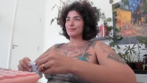 Snapshot of talimajid chatting on November 17, 2025, 9:42 pm Tali Majid online show from November 17, 2025, 9:42 pm