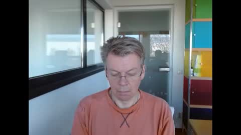 Tall daddy online show from November 21, 2025, 10:58 am