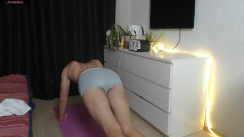 Snapshot of tall_sam chatting on September 15, 2025, 3:34 pm tall_sam online show from September 15, 2025, 3:34 pm