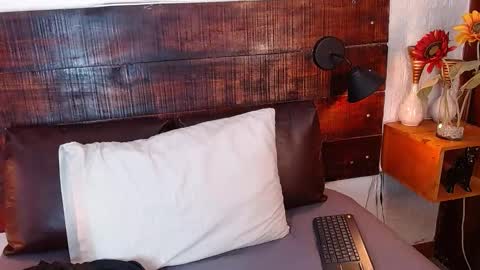 Snapshot of tamara_sanz1 chatting on December 14, 2024, 7:25 pm online show from December 14, 2024, 7:25 pm