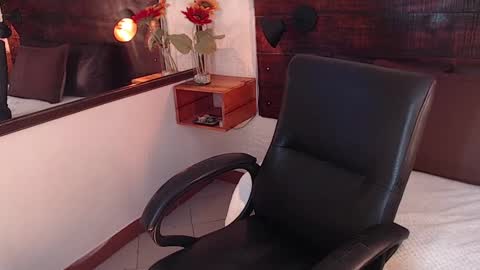 Snapshot of tamara_sanz1 chatting on January 31, 2025, 10:10 pm online show from January 31, 2025, 10:10 pm