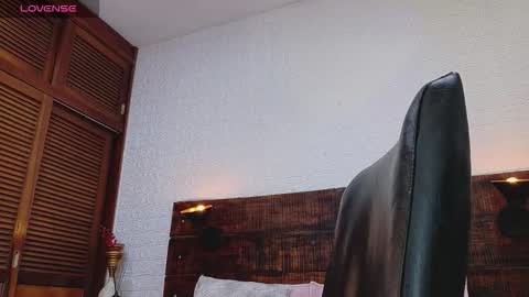 Snapshot of tamara_sanz1 chatting on October 3, 2025, 9:50 am online show from October 3, 2025, 9:50 am