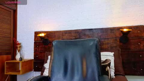 Snapshot of tamara_sanz1 chatting on October 5, 2025, 12:03 pm online show from October 5, 2025, 12:03 pm