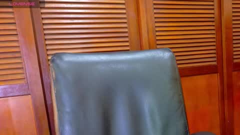 Snapshot of tamara_sanz1 chatting on October 10, 2025, 11:42 am online show from October 10, 2025, 11:42 am