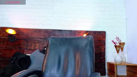 Snapshot of tamara_sanz1 chatting on November 21, 2025, 10:47 am online show from November 21, 2025, 10:47 am