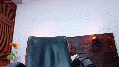 Snapshot of tamara_sanz1 chatting on November 25, 2025, 10:48 am online show from November 25, 2025, 10:48 am