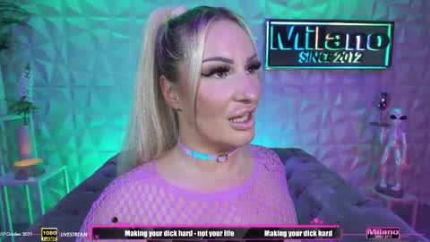 TamaraMilano online show from October 7, 2025, 8:33 am