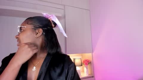 Tami online show from November 27, 2025, 7:49 pm