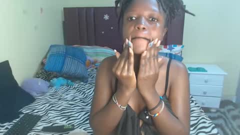 Snapshot of tamela_1 chatting on September 9, 2025, 3:06 am tamela online show from September 9, 2025, 3:06 am