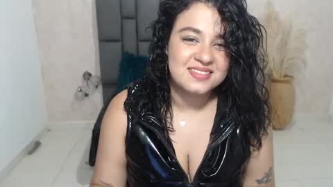 tammycooperr online show from January 18, 2025, 6:03 am