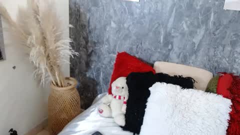 tammycooperr online show from February 1, 2025, 6:10 am