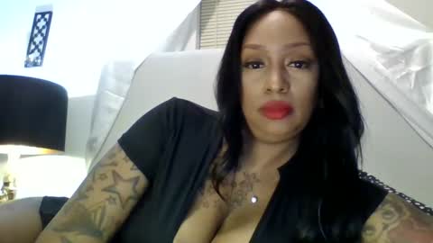 Snapshot of tammygold chatting on January 15, 2025, 10:13 pm Tammygold online show from January 15, 2025, 10:13 pm