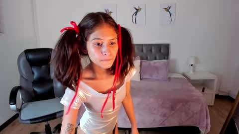 Tamy  online show from January 12, 2025, 1:21 am