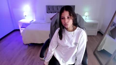 Tamy  online show from March 6, 2025, 12:41 pm