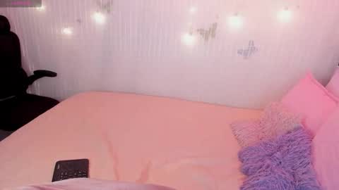 Tamy online show from November 26, 2025, 8:48 am