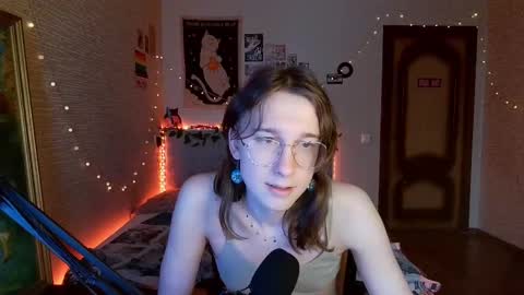 Snapshot of tangerine4dreams chatting on February 22, 2025, 12:40 pm Milena Kuprianova online show from February 22, 2025, 12:40 pm