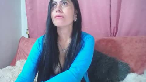 Snapshot of tania_mature chatting on February 19, 2025, 11:25 pm tania online show from February 19, 2025, 11:25 pm