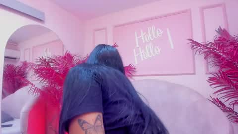 Snapshot of taniamilan chatting on February 24, 2025, 11:32 am Tania online show from February 24, 2025, 11:32 am