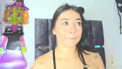 Snapshot of taniamilan chatting on October 27, 2025, 12:42 pm Tania online show from October 27, 2025, 12:42 pm