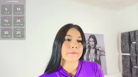 Snapshot of taniamilan chatting on November 27, 2025, 11:56 am Tania online show from November 27, 2025, 11:56 am