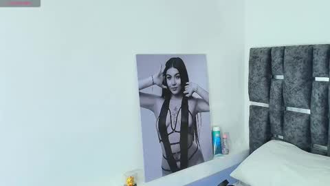 Snapshot of taniamilan chatting on November 29, 2025, 11:13 am Tania online show from November 29, 2025, 11:13 am