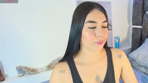 Snapshot of taniamilan chatting on December 14, 2025, 11:59 am Tania online show from December 14, 2025, 11:59 am