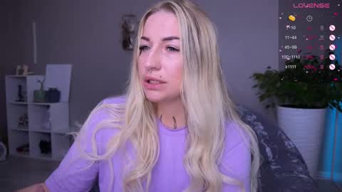 Snapshot of tanya_acid chatting on September 20, 2025, 4:13 am Tanya acid online show from September 20, 2025, 4:13 am