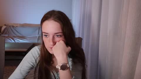 Tanya Chudo online show from November 19, 2025, 4:18 pm