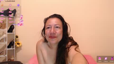 Snapshot of tanyya38a chatting on September 13, 2025, 9:42 am tanyya38a online show from September 13, 2025, 9:42 am