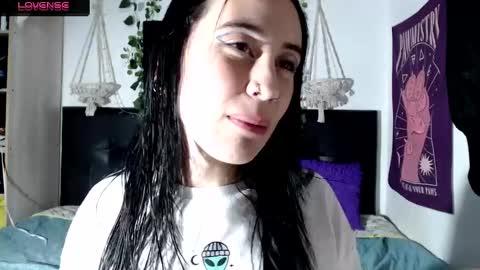 Snapshot of tara_joi chatting on December 19, 2024, 4:13 pm Tara online show from December 19, 2024, 4:13 pm