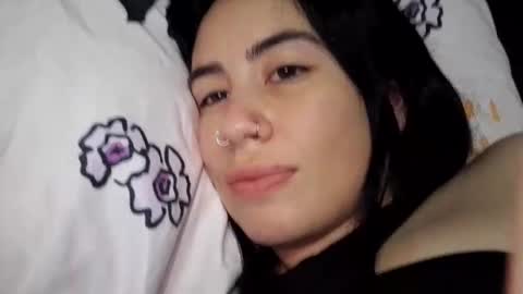 Snapshot of tara_joi chatting on January 15, 2025, 2:27 am Tara online show from January 15, 2025, 2:27 am