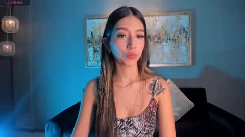 Snapshot of taralawrence chatting on October 7, 2025, 2:42 am Tara Lawrence online show from October 7, 2025, 2:42 am