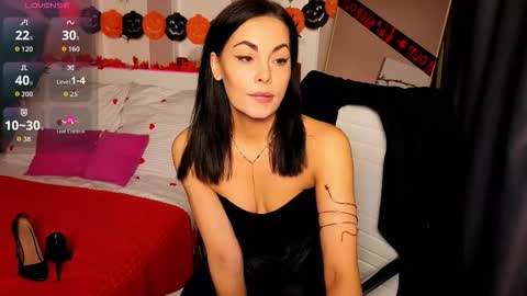 Tasha online show from October 30, 2025, 9:15 pm