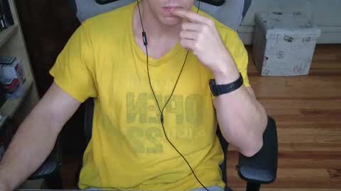 Carlenjoyswithoil online show from February 16, 2025, 9:26 am