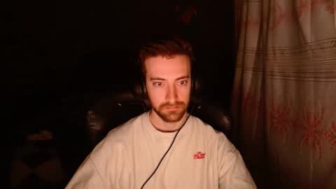 Snapshot of tastemyboner chatting on January 2, 2025, 1:06 am tastemyboner online show from January 2, 2025, 1:06 am