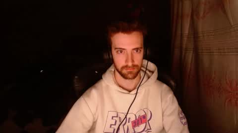 Snapshot of tastemyboner chatting on January 4, 2025, 2:25 am tastemyboner online show from January 4, 2025, 2:25 am