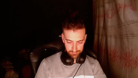 Snapshot of tastemyboner chatting on January 6, 2025, 12:48 am tastemyboner online show from January 6, 2025, 12:48 am