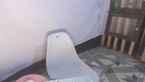 Snapshot of tasteofinnocentxx chatting on October 10, 2025, 1:37 am tasteofinnocentxx online show from October 10, 2025, 1:37 am