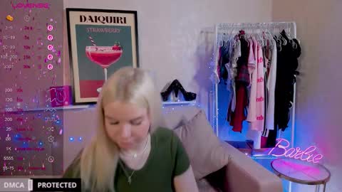 Ann online show from November 19, 2025, 1:27 am